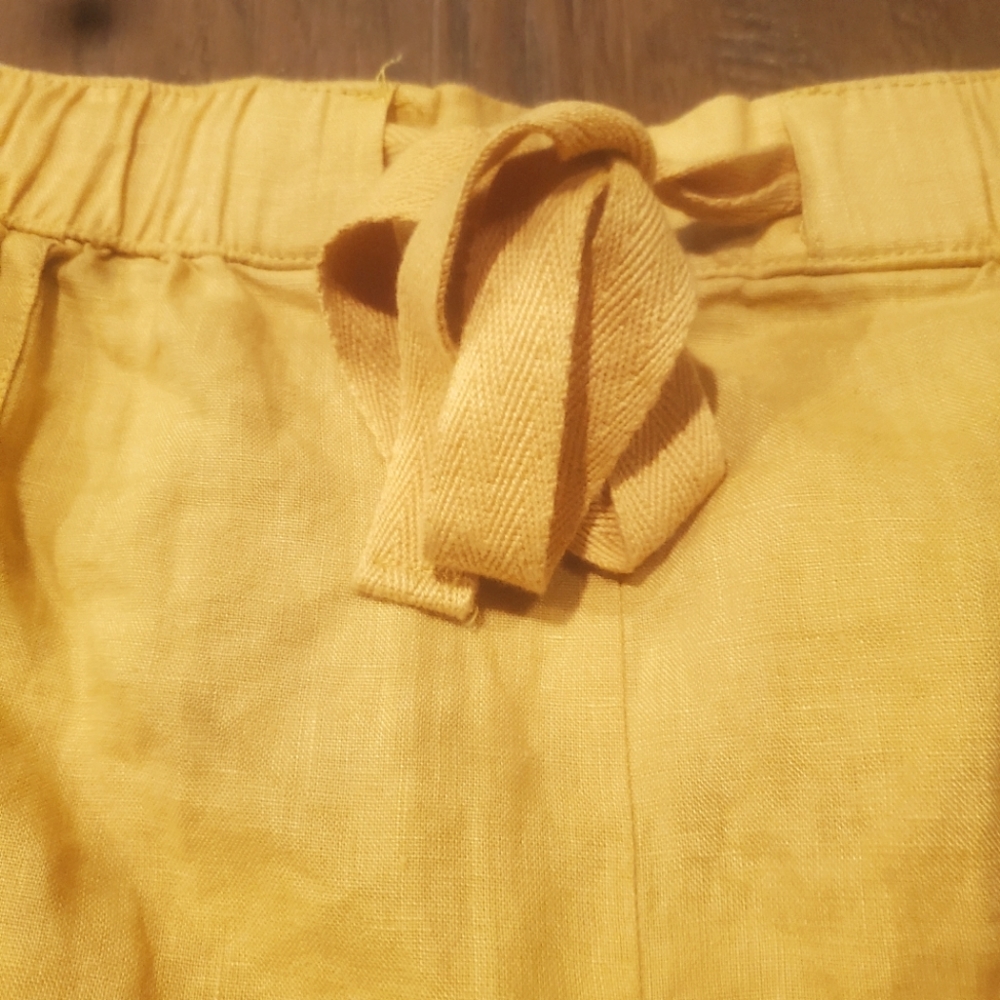 Shorts - Picture 7 of 10